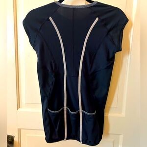 Lululemon cycling jersey shirt top M/L